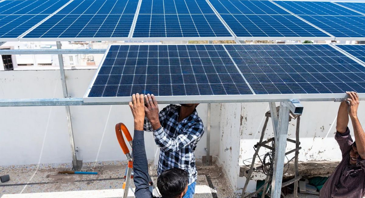 Rooftop Solar Installation in Lucknow